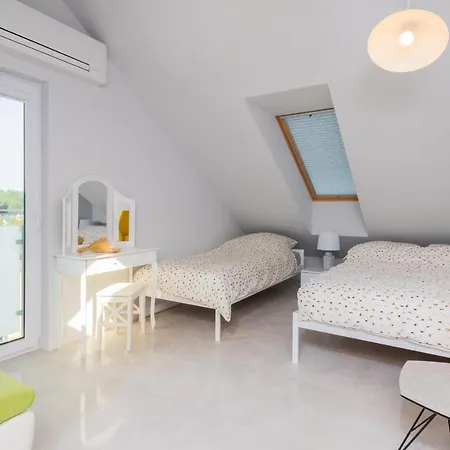 Апартаменты Apartament Dubaj *